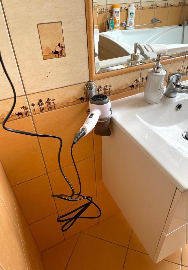 Domowe Pokoje Wilanow Warschau Buitenkant foto